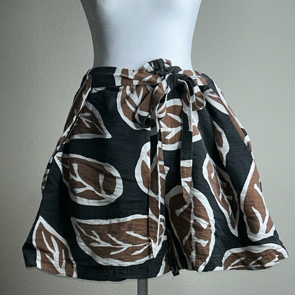 Target Shorts - Picture 1 of 3